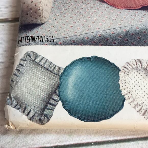 Vintage Better Homes & Gardens Designs for Butterick 1988 Sewing Pattern 6044 - Picture 4 of 11